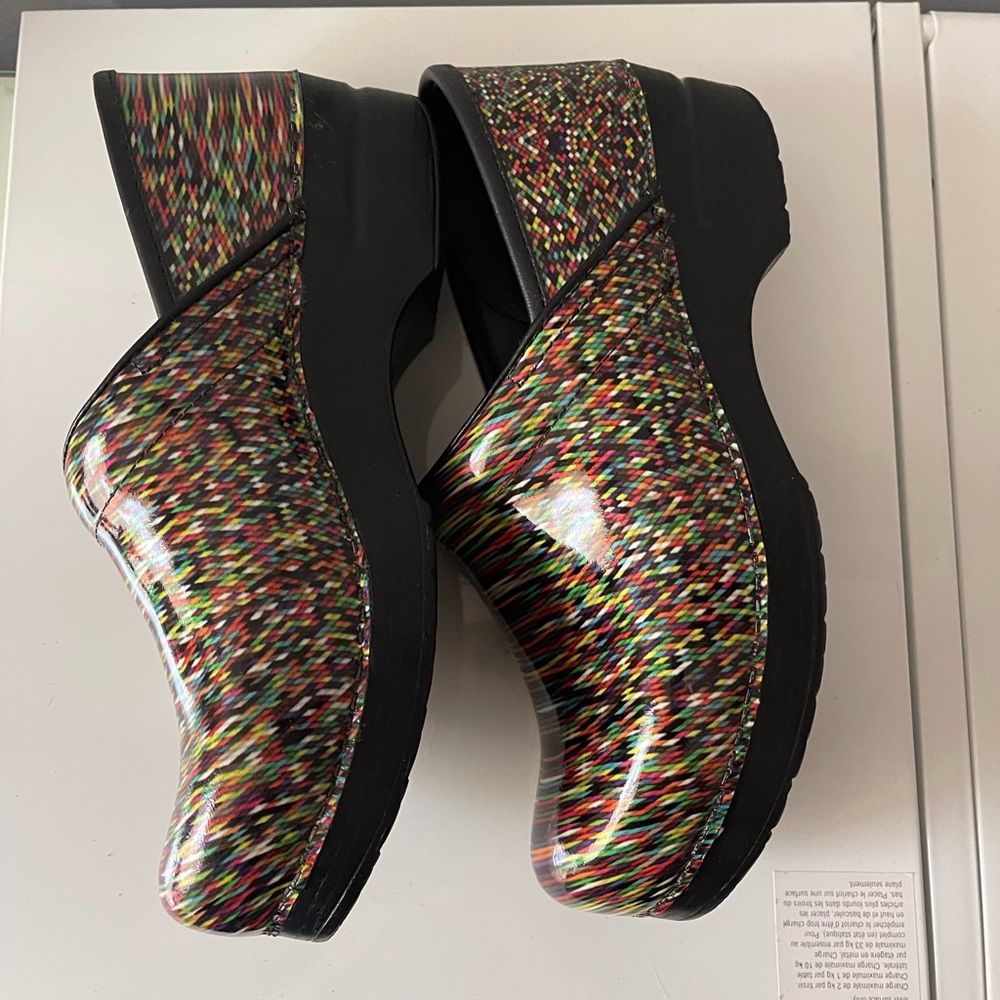 Dansko clog. Never worn. Size 40(9.5/10)